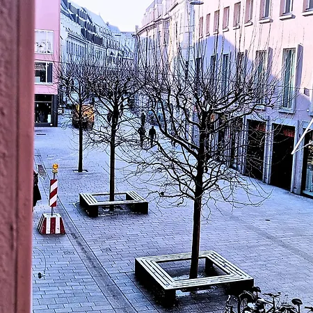 Apartment Primero City-loftdomizil 84qm Innenstadt Rathaus Gemeinschaftsterrasse 6 P *